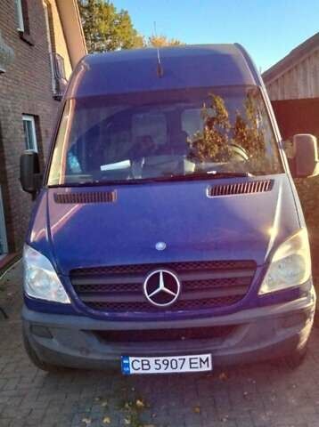 Синий Мерседес Sprinter, объемом двигателя 2.2 л и пробегом 243 тыс. км за 15929 $, фото 1 на Automoto.ua