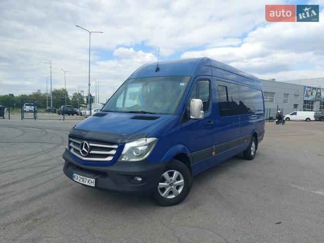 Синий Мерседес Sprinter, объемом двигателя 2.14 л и пробегом 710 тыс. км за 36500 $, фото 1 на Automoto.ua