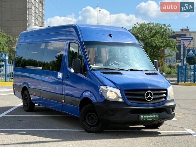 Синій Мерседес Sprinter, об'ємом двигуна 2.14 л та пробігом 535 тис. км за 15000 $, фото 1 на Automoto.ua
