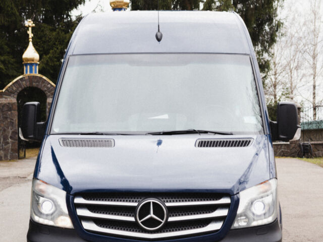 Синий Мерседес Sprinter, объемом двигателя 2.14 л и пробегом 600 тыс. км за 22000 $, фото 1 на Automoto.ua