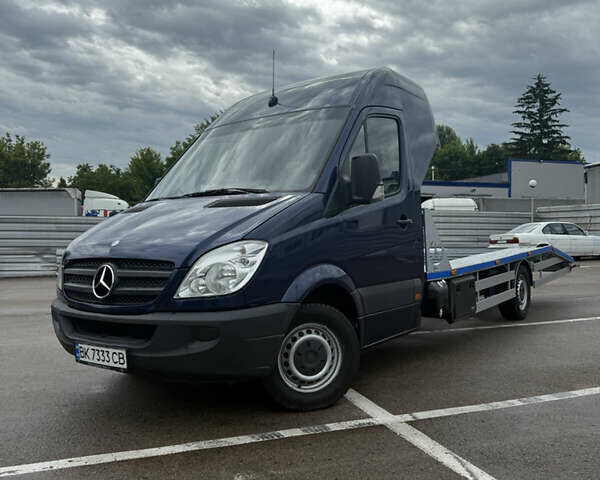 Синий Мерседес Sprinter, объемом двигателя 2.2 л и пробегом 495 тыс. км за 14700 $, фото 1 на Automoto.ua