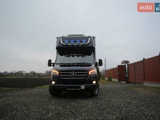 Синий Мерседес Sprinter, объемом двигателя 2.1 л и пробегом 419 тыс. км за 32500 $, фото 1 на Automoto.ua