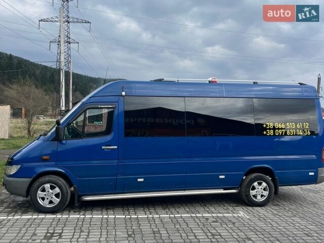 Синий Мерседес Sprinter, объемом двигателя 2.69 л и пробегом 810 тыс. км за 11000 $, фото 1 на Automoto.ua