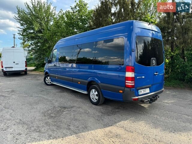 Синій Мерседес Sprinter, об'ємом двигуна 2.99 л та пробігом 550 тис. км за 27400 $, фото 1 на Automoto.ua
