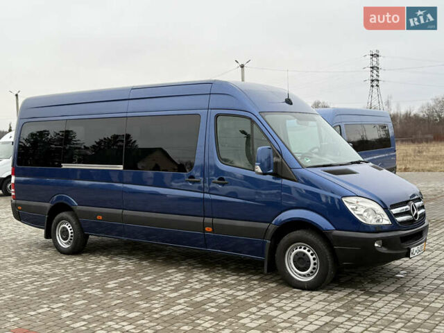 Синий Мерседес Sprinter, объемом двигателя 2.14 л и пробегом 262 тыс. км за 26500 $, фото 1 на Automoto.ua