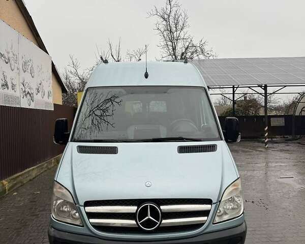 Синий Мерседес Sprinter, объемом двигателя 2.2 л и пробегом 465 тыс. км за 27700 $, фото 1 на Automoto.ua