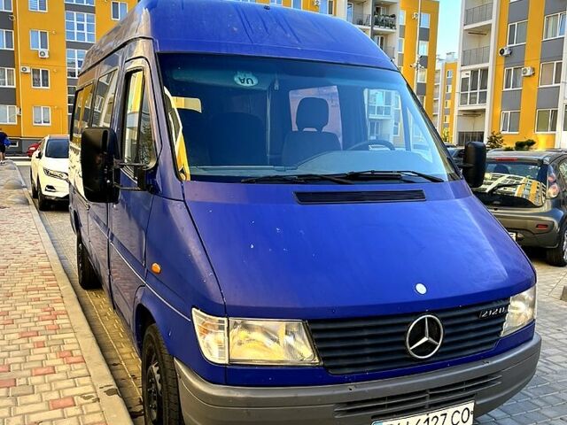 Синий Мерседес Sprinter, объемом двигателя 2.9 л и пробегом 350 тыс. км за 4950 $, фото 1 на Automoto.ua