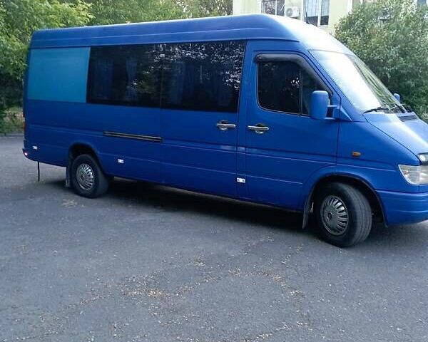 Синій Мерседес Sprinter, об'ємом двигуна 2.87 л та пробігом 566 тис. км за 7850 $, фото 1 на Automoto.ua