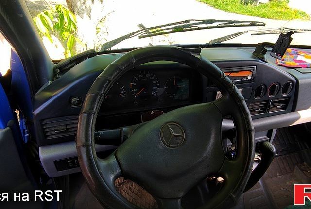 Синий Мерседес Sprinter, объемом двигателя 2.9 л и пробегом 629 тыс. км за 4000 $, фото 1 на Automoto.ua