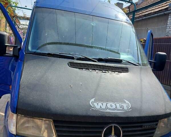 Синий Мерседес Sprinter, объемом двигателя 2.9 л и пробегом 658 тыс. км за 7000 $, фото 1 на Automoto.ua
