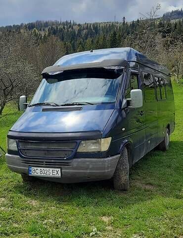 Синий Мерседес Sprinter, объемом двигателя 2.9 л и пробегом 632 тыс. км за 5000 $, фото 1 на Automoto.ua