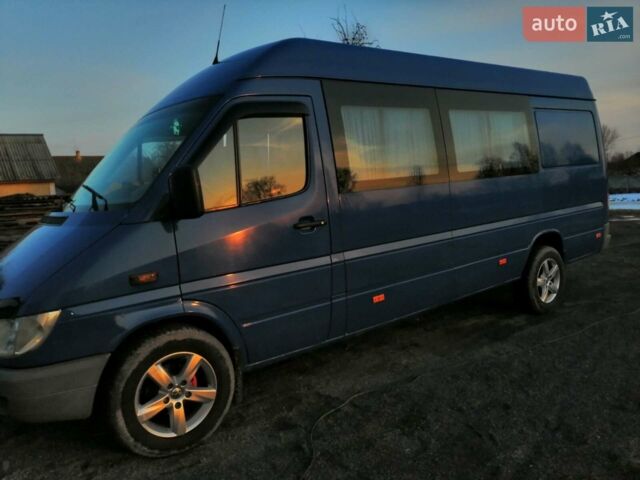 Синій Мерседес Sprinter, об'ємом двигуна 2.7 л та пробігом 400 тис. км за 9500 $, фото 1 на Automoto.ua