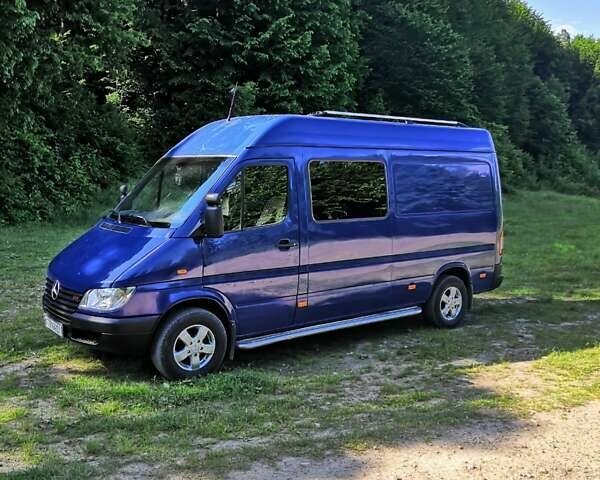 Синий Мерседес Sprinter, объемом двигателя 0 л и пробегом 500 тыс. км за 11300 $, фото 1 на Automoto.ua