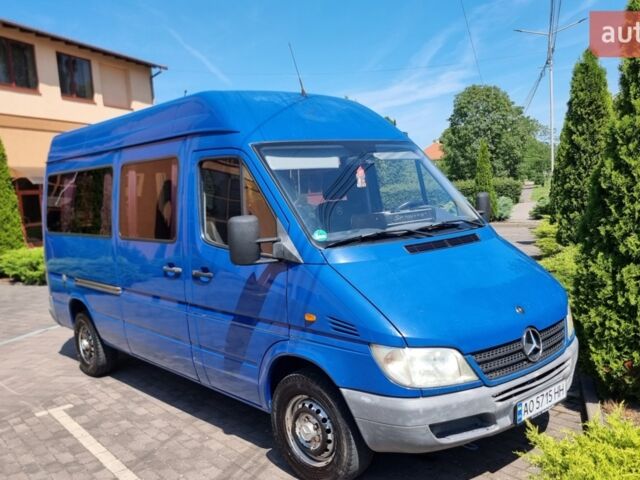 Синій Мерседес Sprinter, об'ємом двигуна 2.1 л та пробігом 260 тис. км за 9500 $, фото 1 на Automoto.ua