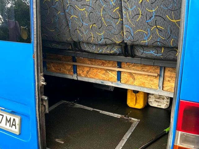 Синій Мерседес Sprinter, об'ємом двигуна 2.2 л та пробігом 0 тис. км за 7000 $, фото 1 на Automoto.ua