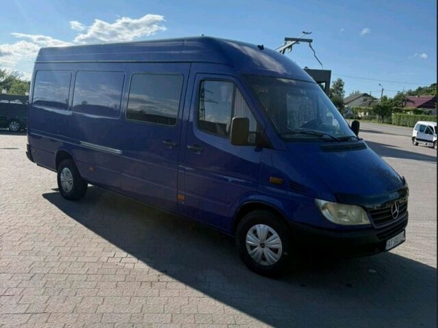 Синий Мерседес Sprinter, объемом двигателя 2.69 л и пробегом 503 тыс. км за 8600 $, фото 1 на Automoto.ua