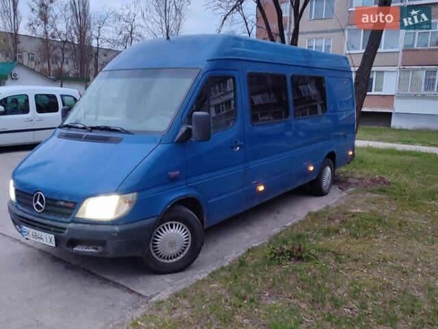 Синий Мерседес Sprinter, объемом двигателя 2.69 л и пробегом 780 тыс. км за 8500 $, фото 1 на Automoto.ua