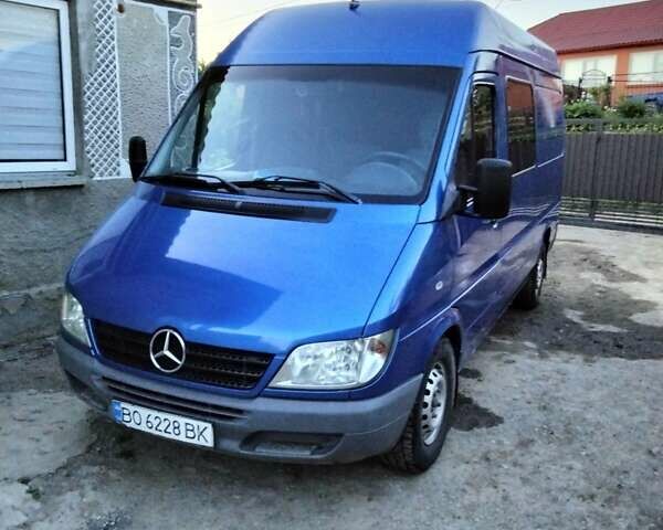 Синий Мерседес Sprinter, объемом двигателя 2.2 л и пробегом 200 тыс. км за 8200 $, фото 1 на Automoto.ua