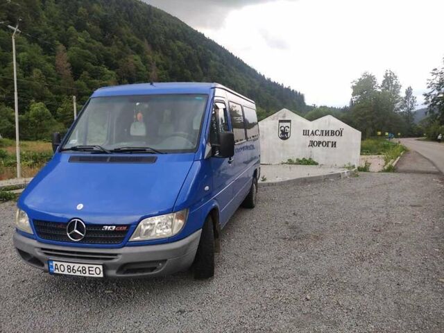 Синий Мерседес Sprinter, объемом двигателя 2.15 л и пробегом 700 тыс. км за 7300 $, фото 1 на Automoto.ua