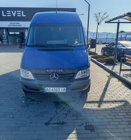 Синий Мерседес Sprinter, объемом двигателя 2.15 л и пробегом 100 тыс. км за 8700 $, фото 1 на Automoto.ua