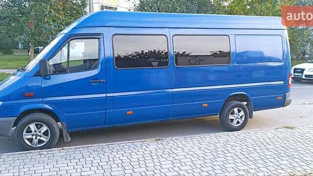 Синий Мерседес Sprinter, объемом двигателя 2.7 л и пробегом 560 тыс. км за 12500 $, фото 1 на Automoto.ua