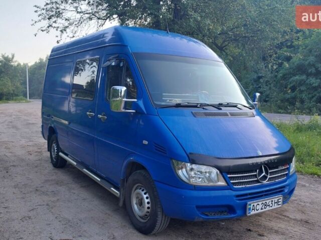 Синій Мерседес Sprinter, об'ємом двигуна 2.1 л та пробігом 337 тис. км за 8200 $, фото 1 на Automoto.ua