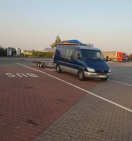 Синий Мерседес Sprinter, объемом двигателя 2.15 л и пробегом 236 тыс. км за 15499 $, фото 1 на Automoto.ua