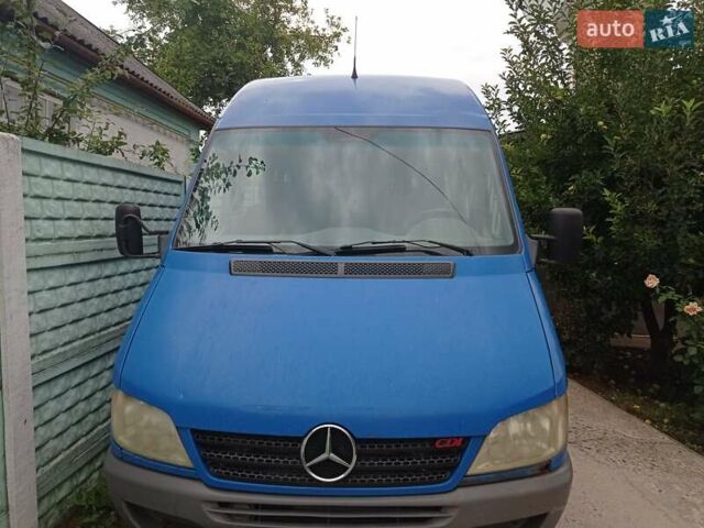 Синій Мерседес Sprinter, об'ємом двигуна 2.2 л та пробігом 450 тис. км за 7800 $, фото 1 на Automoto.ua