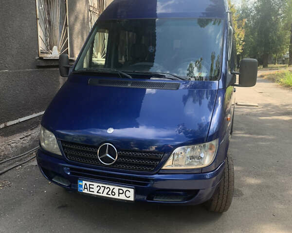 Синій Мерседес Sprinter, об'ємом двигуна 2.2 л та пробігом 400 тис. км за 10500 $, фото 1 на Automoto.ua