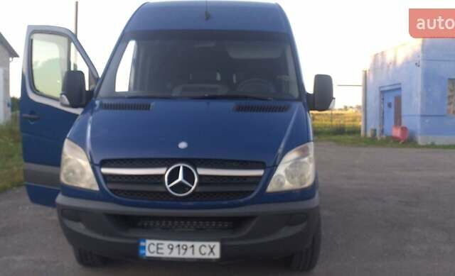 Синий Мерседес Sprinter, объемом двигателя 2.1 л и пробегом 30 тыс. км за 12150 $, фото 1 на Automoto.ua
