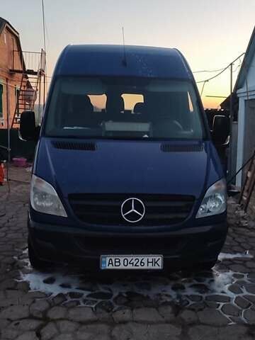 Синий Мерседес Sprinter, объемом двигателя 0 л и пробегом 530 тыс. км за 10000 $, фото 1 на Automoto.ua