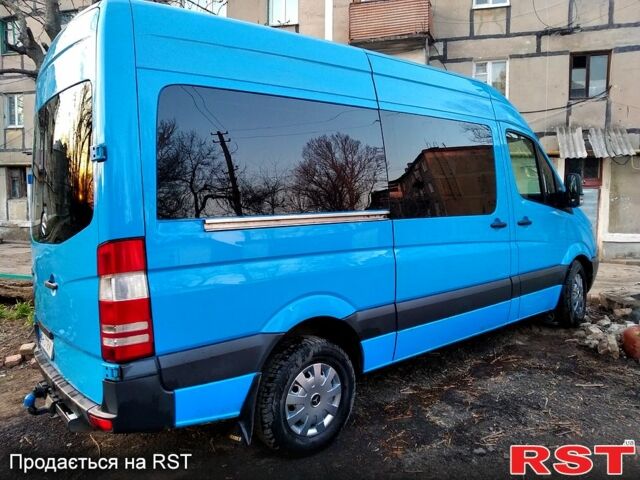 Синий Мерседес Sprinter, объемом двигателя 22 л и пробегом 397 тыс. км за 10333 $, фото 1 на Automoto.ua