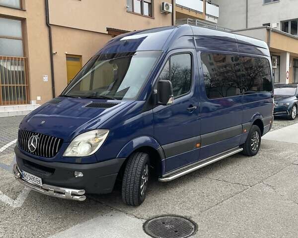Синий Мерседес Sprinter, объемом двигателя 2.14 л и пробегом 370 тыс. км за 14144 $, фото 1 на Automoto.ua