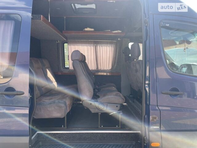 Синий Мерседес Sprinter, объемом двигателя 2.99 л и пробегом 432 тыс. км за 20000 $, фото 1 на Automoto.ua
