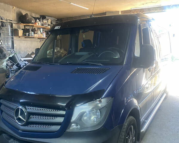 Синий Мерседес Sprinter, объемом двигателя 2.14 л и пробегом 380 тыс. км за 17000 $, фото 1 на Automoto.ua