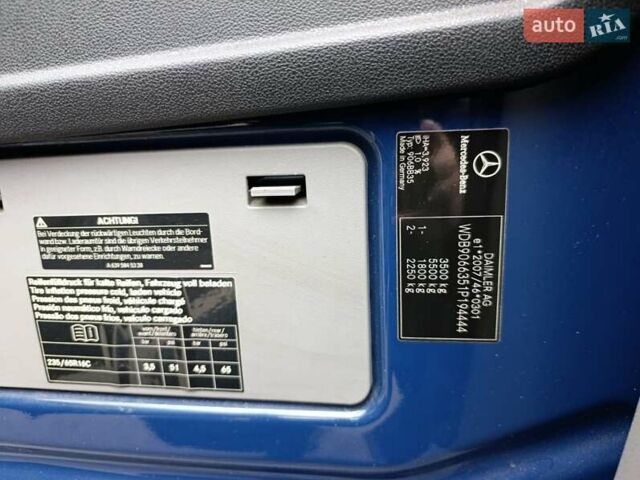 Синий Мерседес Sprinter, объемом двигателя 2.14 л и пробегом 239 тыс. км за 35000 $, фото 1 на Automoto.ua