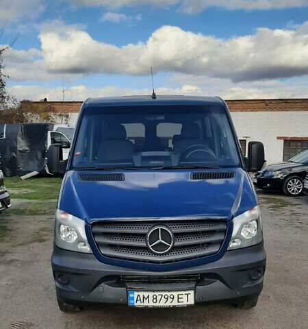 Синий Мерседес Sprinter, объемом двигателя 0 л и пробегом 304 тыс. км за 23500 $, фото 1 на Automoto.ua