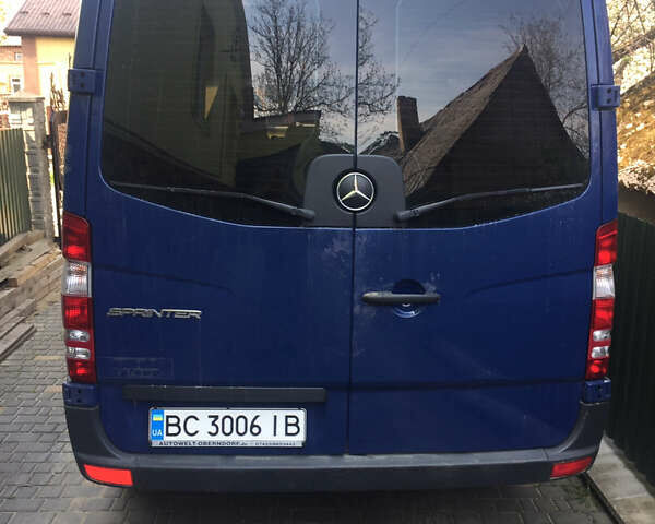 Синий Мерседес Sprinter, объемом двигателя 2.1 л и пробегом 340 тыс. км за 25500 $, фото 1 на Automoto.ua