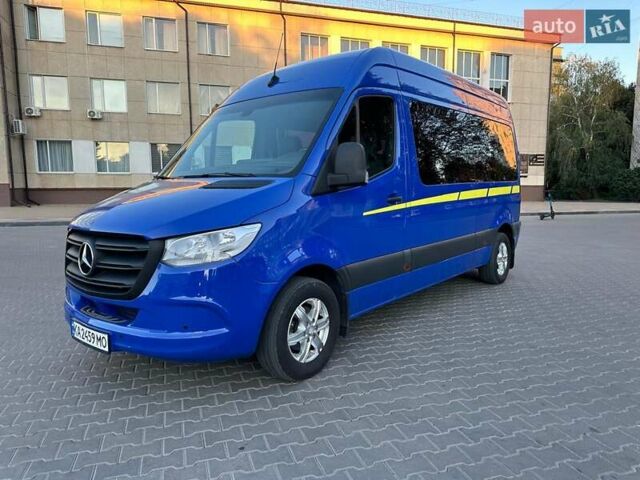 Синий Мерседес Sprinter, объемом двигателя 2.14 л и пробегом 176 тыс. км за 26600 $, фото 1 на Automoto.ua