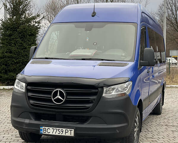 Синий Мерседес Sprinter, объемом двигателя 0 л и пробегом 387 тыс. км за 37038 $, фото 1 на Automoto.ua