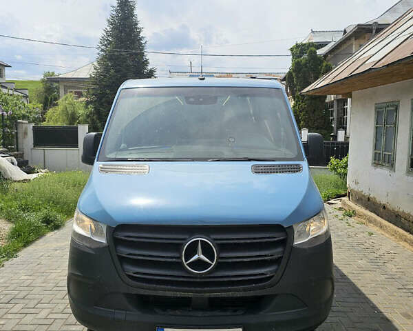Синий Мерседес Sprinter, объемом двигателя 2.14 л и пробегом 100 тыс. км за 32700 $, фото 1 на Automoto.ua
