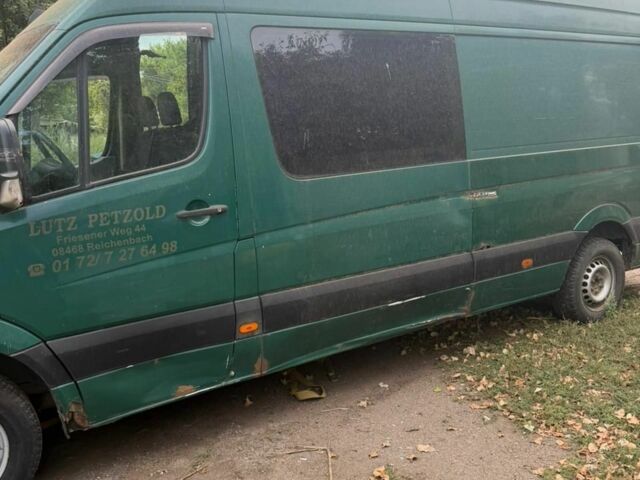 Зеленый Мерседес Sprinter, объемом двигателя 2.1 л и пробегом 530 тыс. км за 1500 $, фото 1 на Automoto.ua
