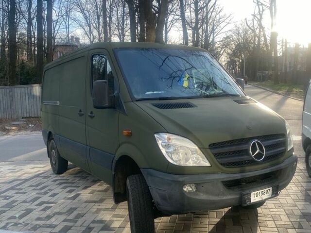 Зеленый Мерседес Sprinter, объемом двигателя 2.1 л и пробегом 311 тыс. км за 14694 $, фото 1 на Automoto.ua