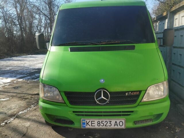 Зелений Мерседес Sprinter, об'ємом двигуна 2.1 л та пробігом 400 тис. км за 5000 $, фото 1 на Automoto.ua