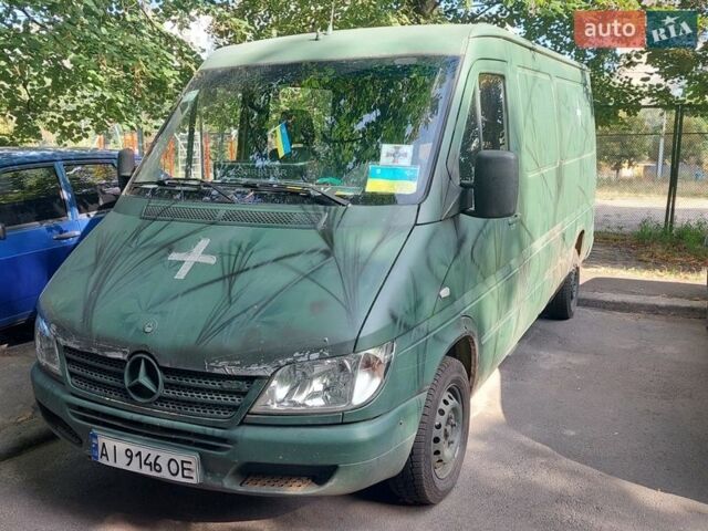 Зеленый Мерседес Sprinter, объемом двигателя 2.1 л и пробегом 849 тыс. км за 3300 $, фото 1 на Automoto.ua
