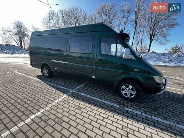 Зеленый Мерседес Sprinter, объемом двигателя 2.7 л и пробегом 800 тыс. км за 11200 $, фото 1 на Automoto.ua