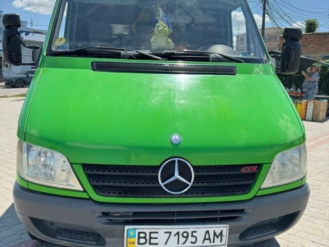Зеленый Мерседес Sprinter, объемом двигателя 0 л и пробегом 451 тыс. км за 9000 $, фото 1 на Automoto.ua