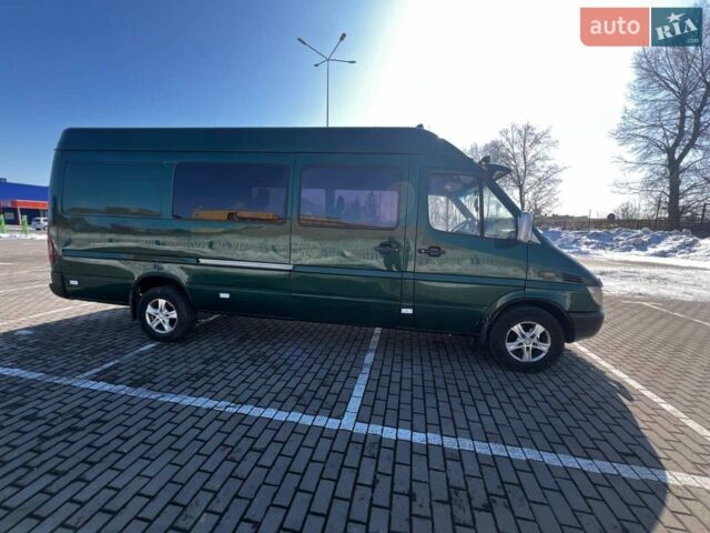 Зеленый Мерседес Sprinter, объемом двигателя 2.7 л и пробегом 800 тыс. км за 10200 $, фото 1 на Automoto.ua