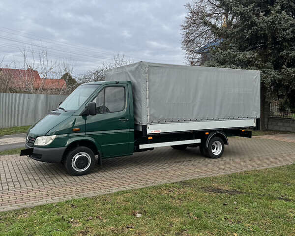 Зеленый Мерседес Sprinter, объемом двигателя 2.2 л и пробегом 426 тыс. км за 14600 $, фото 1 на Automoto.ua