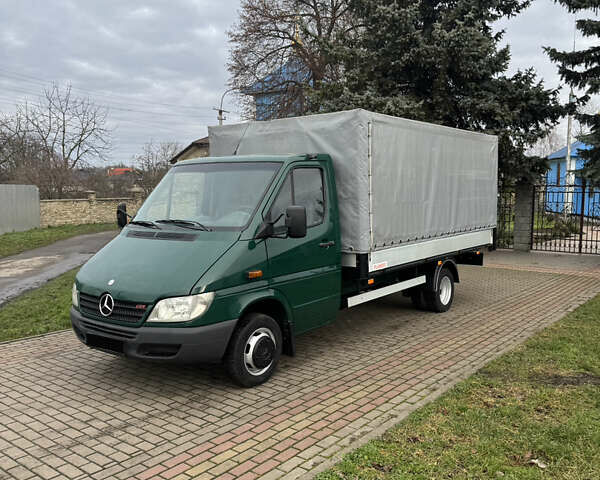 Зеленый Мерседес Sprinter, объемом двигателя 2.2 л и пробегом 426 тыс. км за 14100 $, фото 1 на Automoto.ua